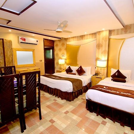 Premier Inn Gulberg Lahore Exterior photo