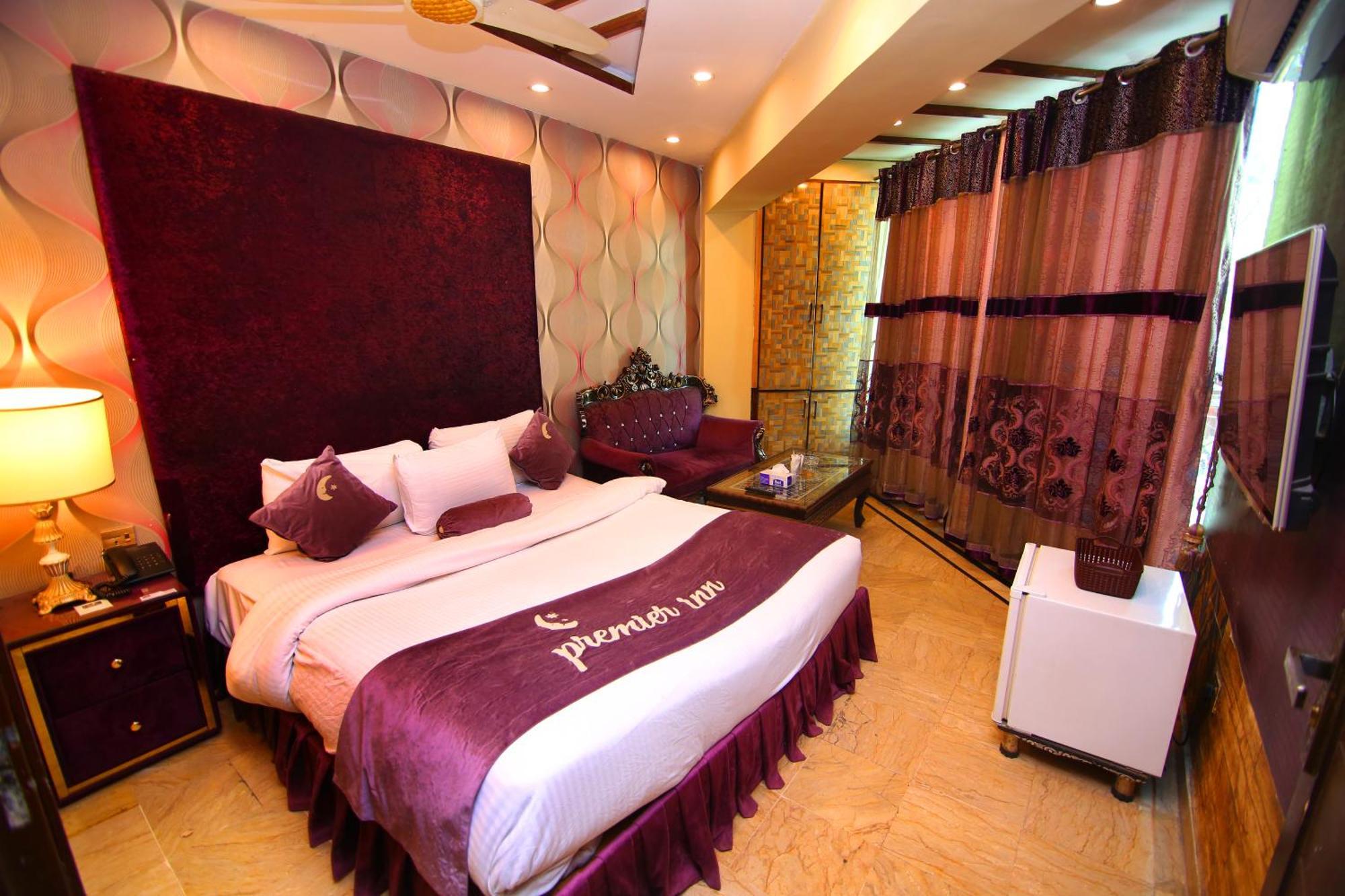 Premier Inn Gulberg Lahore Exterior photo