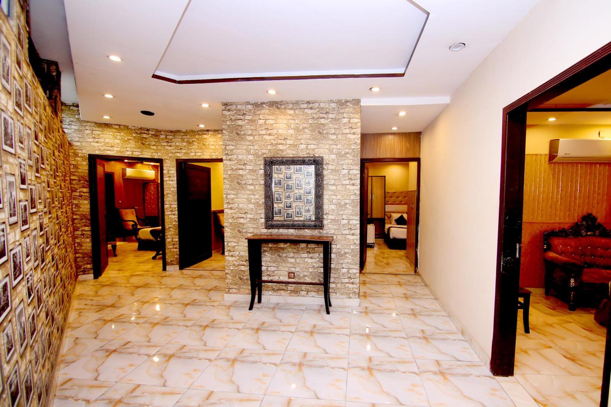 Premier Inn Gulberg Lahore Exterior photo