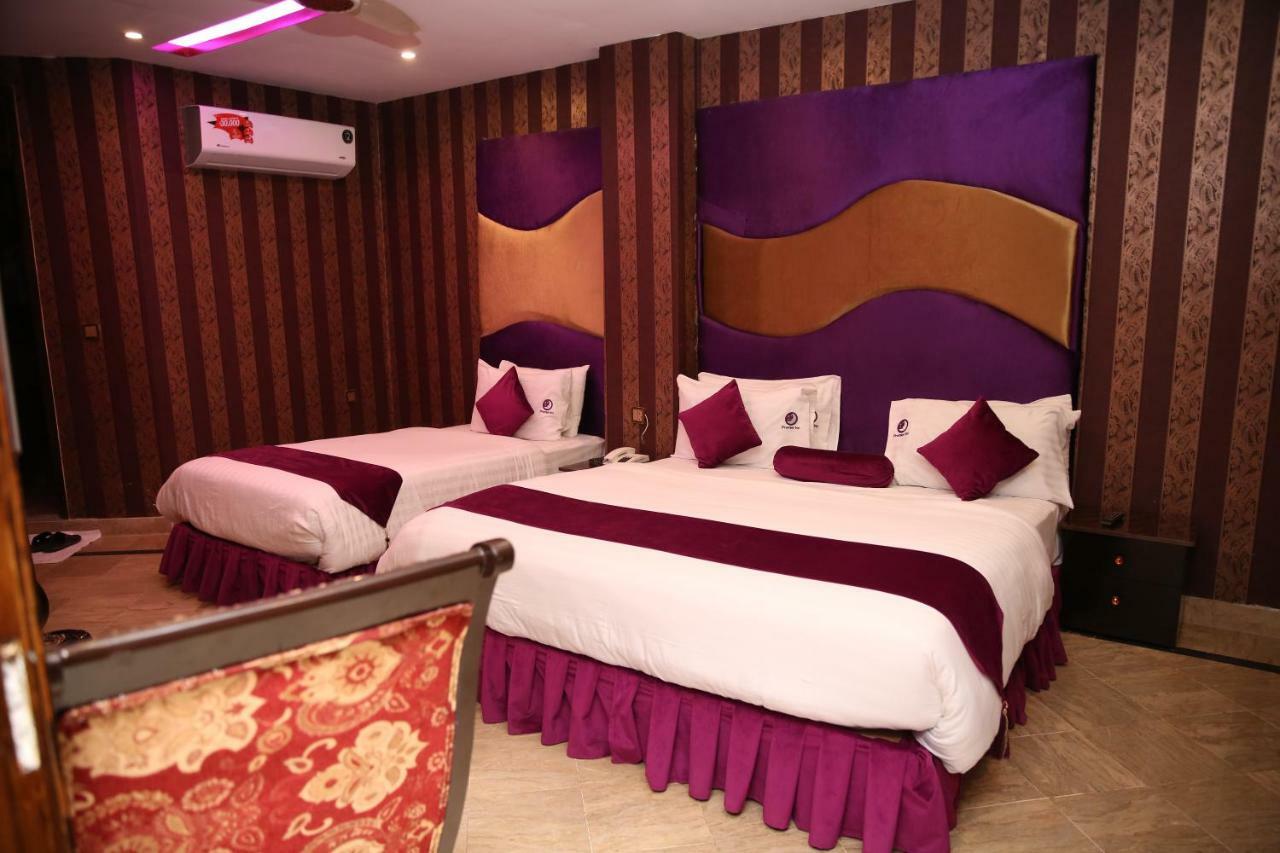 Premier Inn Gulberg Lahore Exterior photo