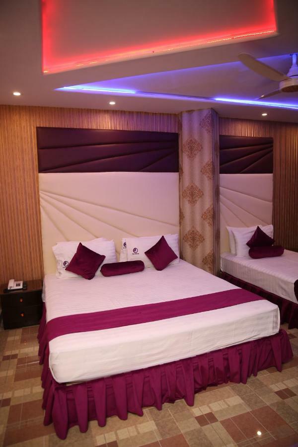 Premier Inn Gulberg Lahore Exterior photo